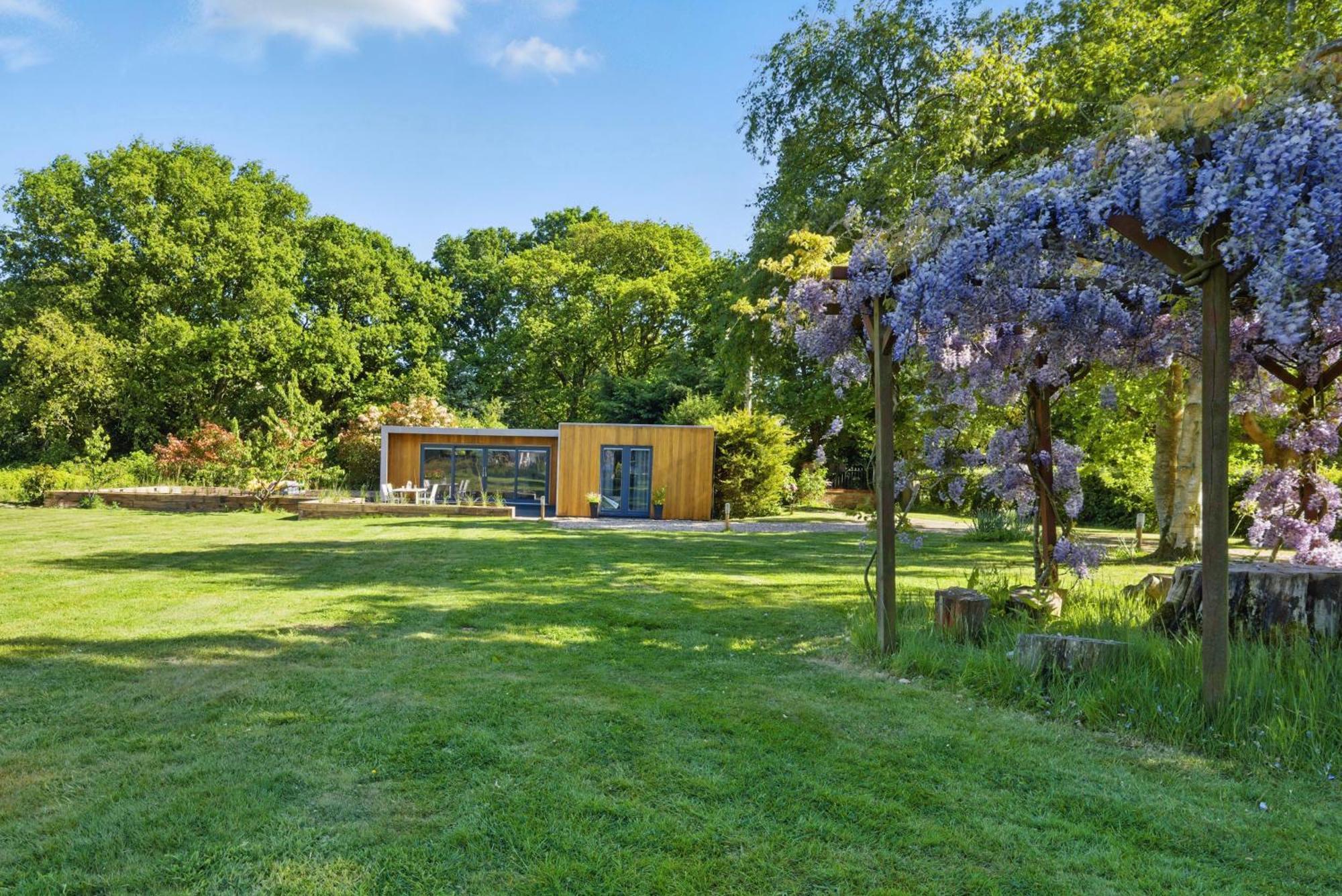 カンタベリーIndependent Rural Detached Annexe With Free Private Parkingアパートメント エクステリア 写真
